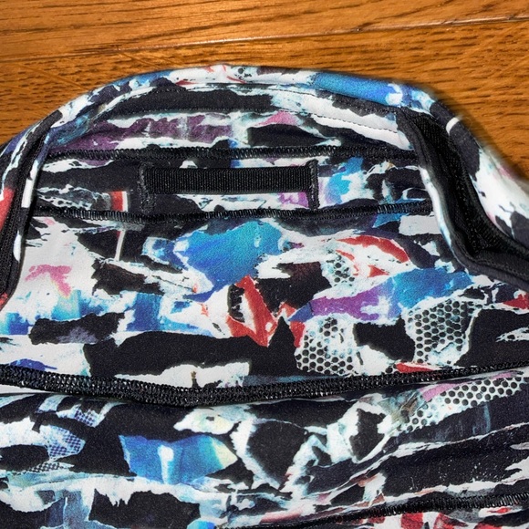 Lululemon High-Rise Leggings with pockets - Picture 9 of 9